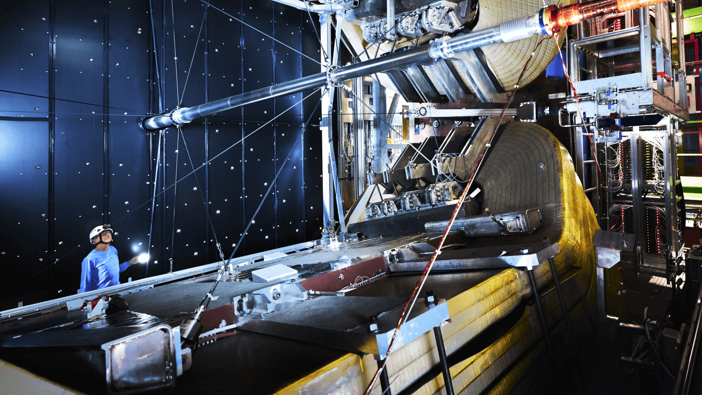 Andrey Ustyuzhanin and Maxim Borisyak win the 2025 Breakthrough Prize